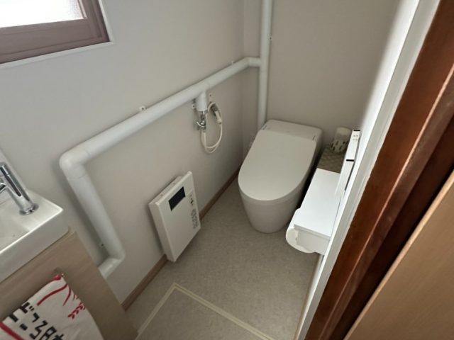 上富良野町 K様邸 トイレ室内外部リフォーム